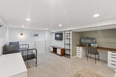 With a cozy feel and updates galore this is surely going to make - photo 18