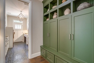 THERE'S NO PLACE LIKE THIS HOME. This is the property where - photo 31