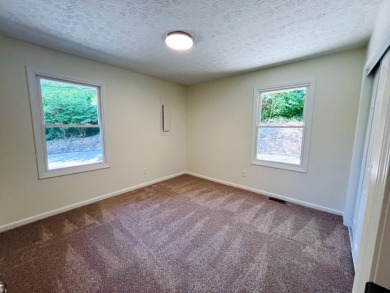 Motivated Sellers! Freshly Remodeled and Ready for a New Owner!! - photo 20