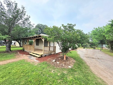 Price reduction! Seller is ready to move on! Plenty of room to - photo 2