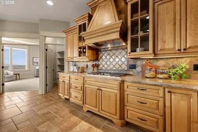 Experience exceptional living in this custom daylight ranch - photo 11