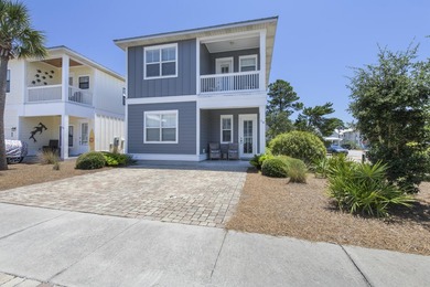 REDUCED!! Gone Coastal is a beautiful 4 bedroom and 4.5 bathroom - photo 1