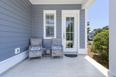 REDUCED!! Gone Coastal is a beautiful 4 bedroom and 4.5 bathroom - photo 4