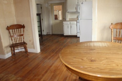 Great property , sound bones, lots of new windows, 10 room house - photo 8