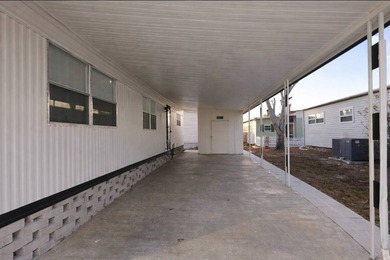 La Plaza Mobile Home Community - 6700 150th Avenue North - photo 7
