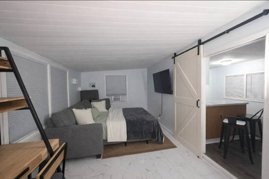 La Plaza Mobile Home Community - 6700 150th Avenue North - photo 9