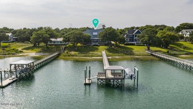 Meticulously maintained and truly like new, this custom - photo 2