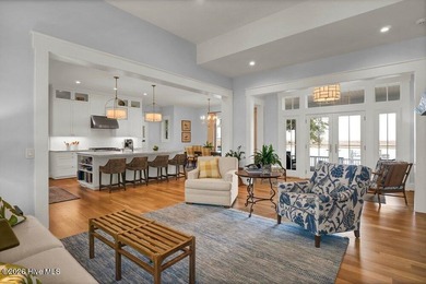 Meticulously maintained and truly like new, this custom - photo 9