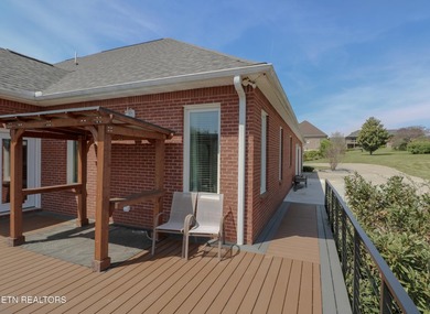 Incredible brick ranch home on Woodlake Golf course! Sits on top - photo 16