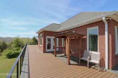 Incredible brick ranch home on Woodlake Golf course! Sits on top - photo 17