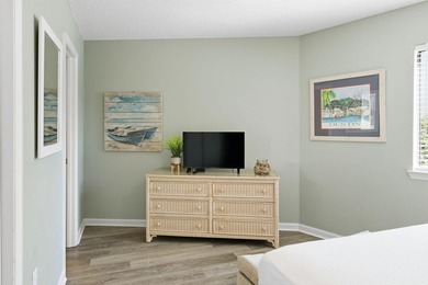 Add This 1 To Your List. Stylishly Furnished 2 BR Condo. Updated - photo 21