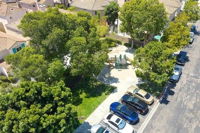 Welcome to this 3 bedroom, 2.5 bath detached townhome in the - photo 24