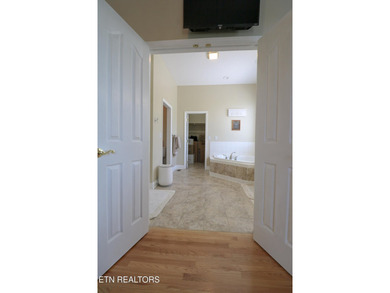 Incredible brick ranch home on Woodlake Golf course! Sits on top - photo 31