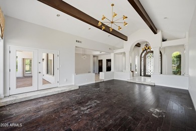 Rare opportunity in coveted Paradise Valley Farms, perfectly - photo 8