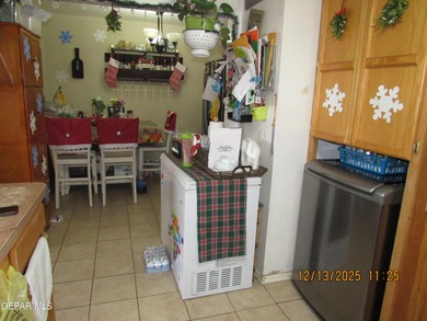 Nice 3 Bed 1 /12 Bath home Located in the lower valley. Corner