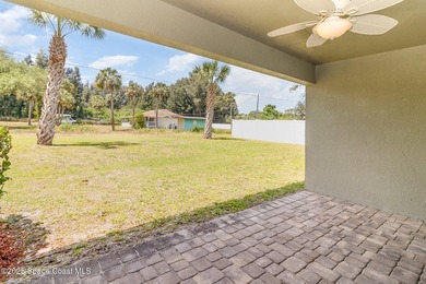 Practically NEW and MOVE IN READY NOW, this 4 BEDROOM, 2 Bath, 2 - photo 20