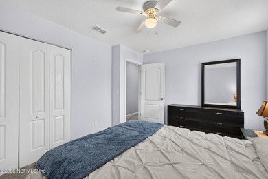 Welcome to this beautifully maintained 3-bedroom, 3-bathroom - photo 21