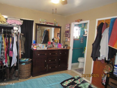 Nice 3 Bed 1 /12 Bath home Located in the lower valley. Corner