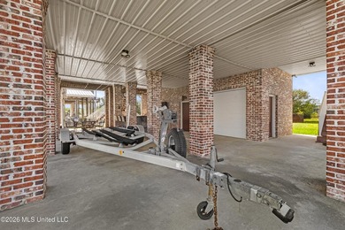 Prime waterfront home in Riverview situated on a rare double lot - photo 25