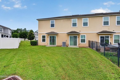 Welcome to this beautifully maintained 3-bedroom, 3-bathroom - photo 34
