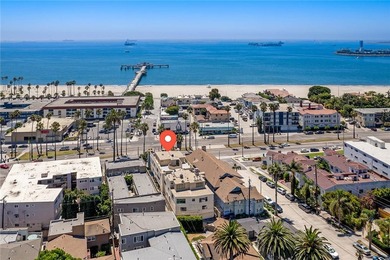 Spectacular Two-story home located 1 block from the beach. This - photo 5