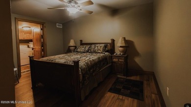 Welcome to Paradise Whitetails, an extraordinary 958+/- acre - photo 8