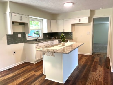 Motivated Sellers! Freshly Remodeled and Ready for a New Owner!! - photo 7