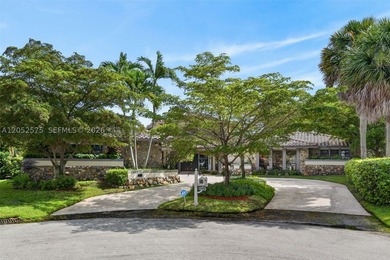 Originally designed with remarkable architectural character - photo 2