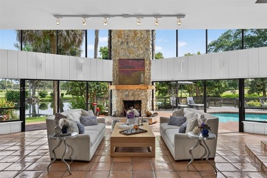 Originally designed with remarkable architectural character - photo 6