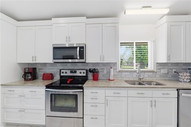 This Beaver Lake gem is the total package and is perfect for a - photo 8