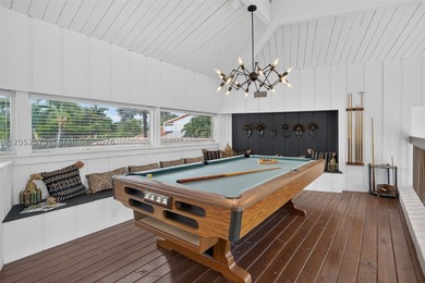 Originally designed with remarkable architectural character - photo 10