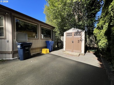 Coastal Comfort - 97967 Hallway Rd, Harbor, OR 97415 ON REAL - photo 5