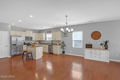 Natural Gas Cooking, Hardwood Floors, Gas Fireplace, Tankless - photo 17