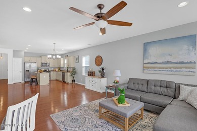 Natural Gas Cooking, Hardwood Floors, Gas Fireplace, Tankless - photo 21