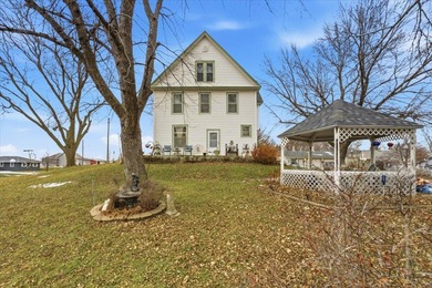 (private lake, pond, creek) Home For Sale in Neola Iowa