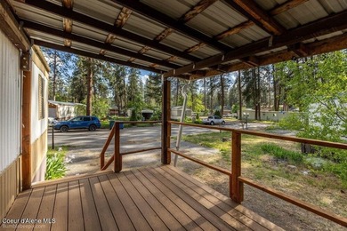 Beautifully remodeled and completely move in ready 3 bed, 2 bath - photo 22