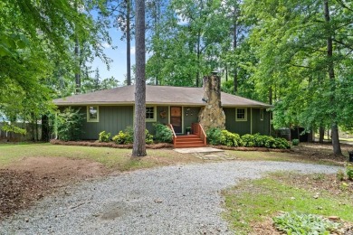 Lake Home For Sale in Eatonton, Georgia