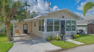 Manatee River Home Sale Pending in Bradenton Florida