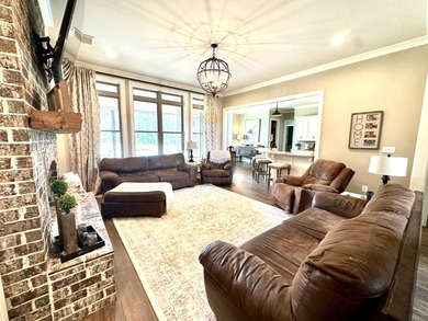 A rare find!! This 5br/4.5ba home spans over 4800sqft, nestled - photo 6