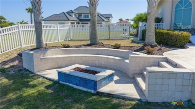 Located on the tranquil shores of the gated community of The - photo 41