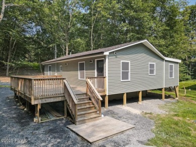 Lake Home For Sale in Dingmans Ferry, Pennsylvania