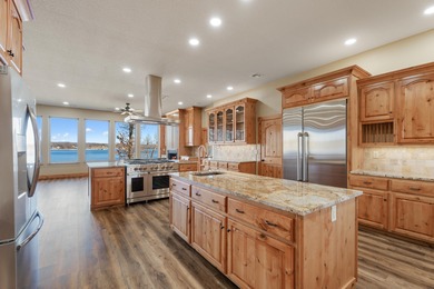 Grand Lake O the Cherokees Home For Sale in Grove Oklahoma