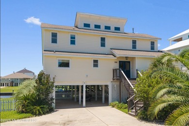 Waterfront living just off Mallini! This 3-bedroom, 2.5-bath - photo 4