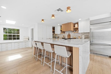 Nestled in Bermuda Riviera, this updated one-story residence - photo 8