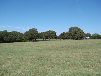 On 37 acres of pasture, with two ponds and mature trees - photo 26