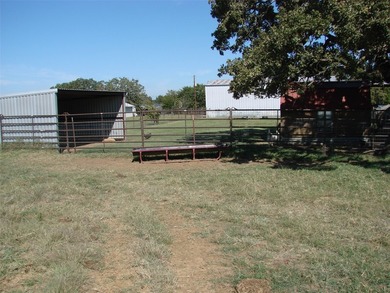 On 37 acres of pasture, with two ponds and mature trees - photo 29