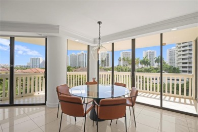 Little Maule Lake Condo For Sale in Aventura Florida