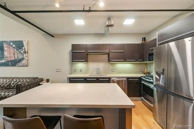 Just SNAP and you're in downtown Royal Oak! Nearly 1,800 square - photo 3