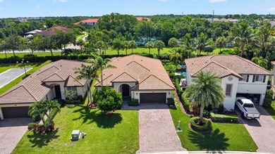 Discover the perfect blend of luxury, privacy, and - photo 4
