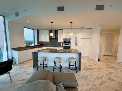 Welcome to Reflection St. Pete, where luxury living meets - photo 9